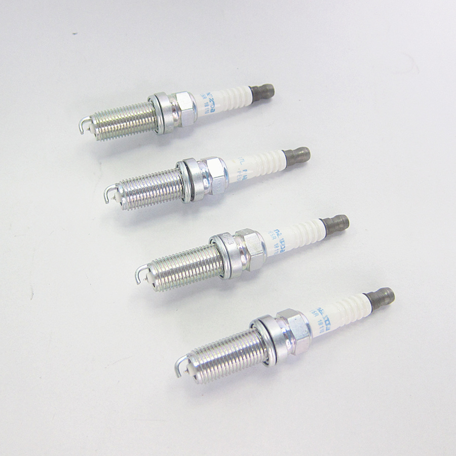 Bosch Spark Plug Iridium - อุปกรณ์เสริมรถยนต์หัวเทียนอิริเดียมแบบคู่ PE5R-18-110 OEM สำหรับมาสด้า CX5มาสด้า3 2014เครื่องยนต์ที่ใช้งานท้องฟ้า