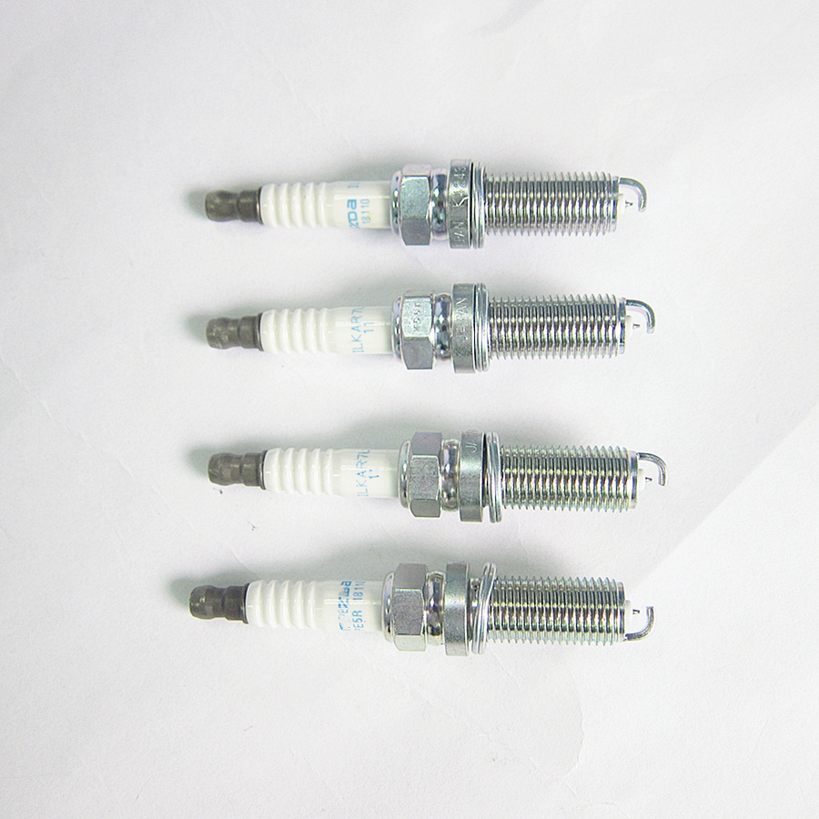 อุปกรณ์เสริมรถยนต์หัวเทียนอิริ - Bosch Spark Plug Iridium บทวิจารณ์และราคา